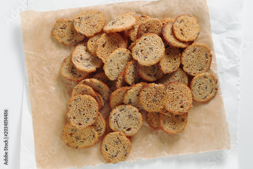Dark Rye Bread Garlic Toasts