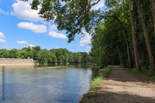 Фотография Cher river close to Chenonceaux castle