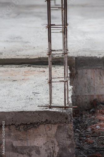 Reinforced concrete foundations in residential construction: reinforcement.