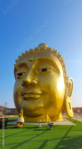 Buddha head