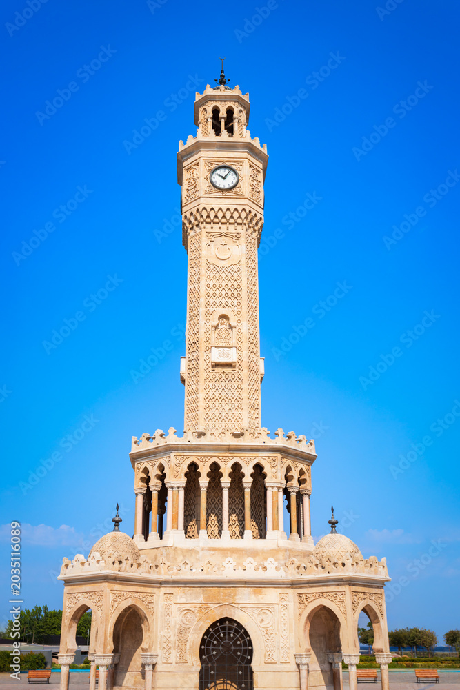 Fototapeta premium Izmir Clock Tower at Konak square in Izmir city, Turkey