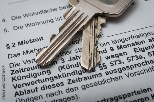 Mietvertrag unterschreiben