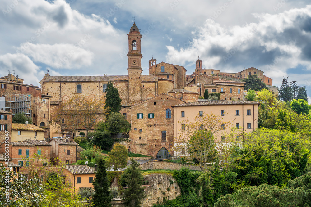 Fototapeta premium Panoramic view of the medieval village of Montepulciano, Tuscany, Italy