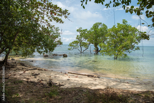 THAILAND TRAT FISHING VILLAGE BAN MAI RUT TWO COLOR BEACH