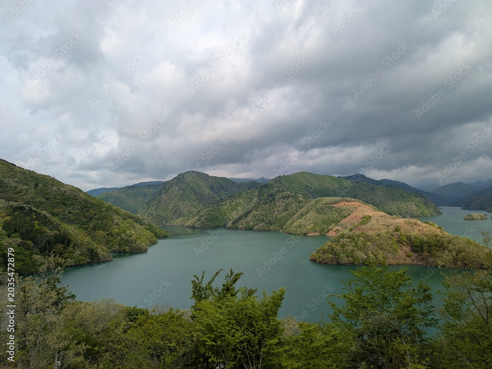 Obraz premium lake and mountains