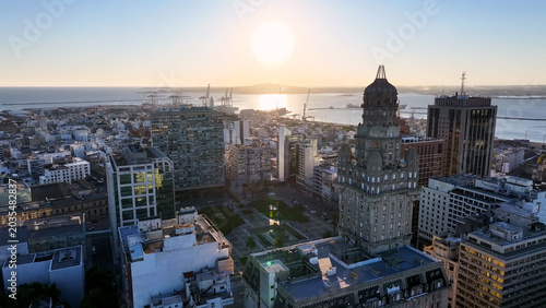 Tableau sur toile Sunset Salvo Palace At Montevideo In Maldonado Uruguay