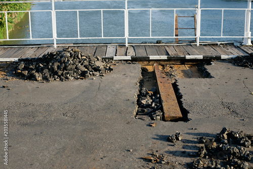 Φωτογραφία Pile of asphalt chunk