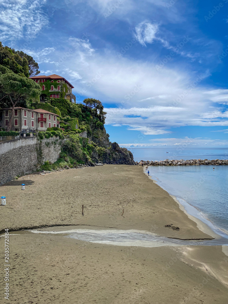 Obraz premium Calm cove beach 