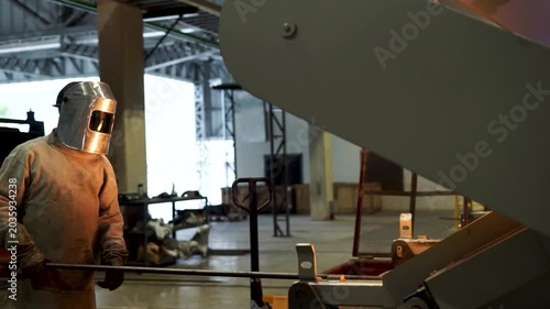 High-quality industrial manufacturing images featuring modern production processes, including tire manufacturing, metal forging, precision machining, steel tube fabrication, industrial equipment, auto