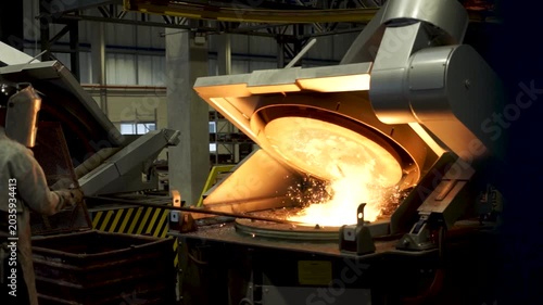 High-quality industrial manufacturing images featuring modern production processes, including tire manufacturing, metal forging, precision machining, steel tube fabrication, industrial equipment, auto