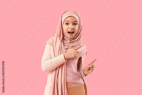 Shocked little Muslim girl ...