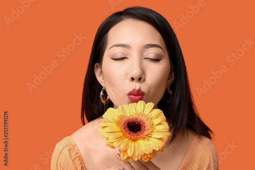 Beautiful young Asian woman...