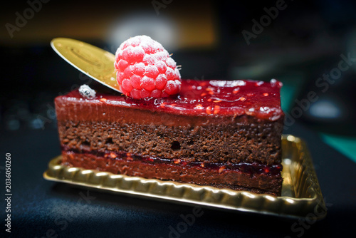 chocolate cake with raspberries