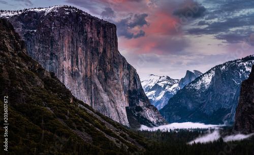 Winter Color Sunset at Tunnel View in Yosemite Valley, Yosemite National Park, California