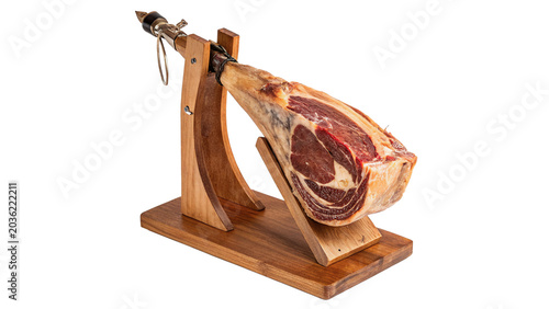 Foto Raw smoked pork ham jamon leg on traditional wooden stand isolated on transparen
