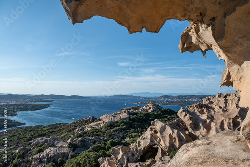 Blick vom Bärenfelsen auf Meer