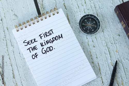 Tableau sur toile Seek first the kingdom of God, inspirational quote with compass and holy bible