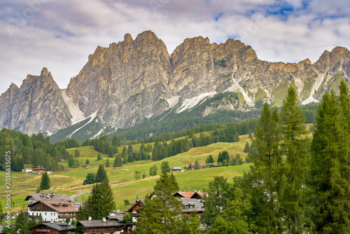 Obraz na płótnie Scenic view in Cortina D'Ampezzo valley in the Dolomite Alps, Italy