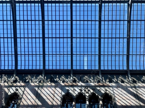 Fényképezés Isabella Stewart Gardner Museum Glass Ceiling with Gothic Stone Architecture in