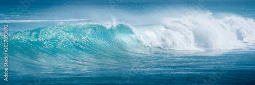 Breaking Wave