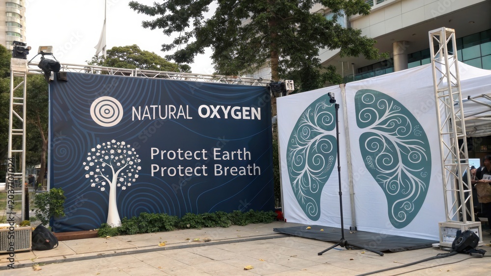 Obraz premium Natural Oxygen Event Banner Promoting Earth and Breath Protection