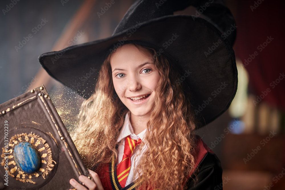 Obraz premium Student Magic Smile