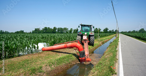 Obraz na plátně irrigazione artificiale