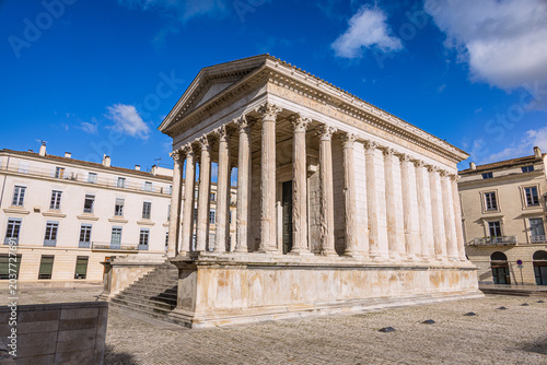 La Maison Carrée Temple Antique de Nîmes dans le Gard en France