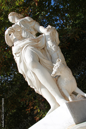 Slika na platnu allegorical statue (the deceit) in the gardens of the palace of versailles in fr