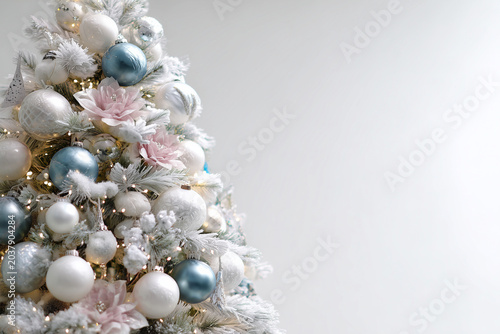 Elegant Winter Holiday Tree