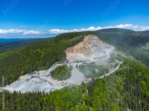 Fotografi A stone quarry on a mountain seen from above