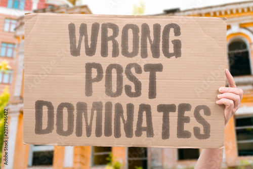 Tableau sur toile "Wrong Post Dominates" Inaccurate content dominates feeds before corrections