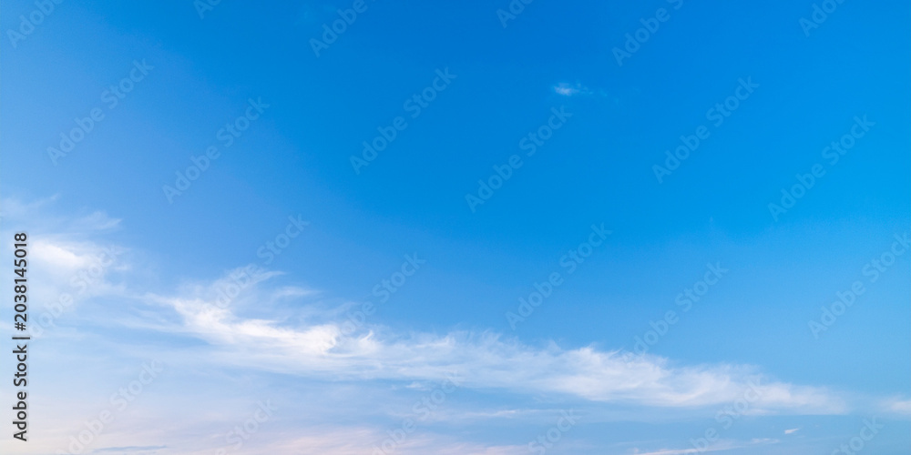 Obraz premium Teal Blue Gradient Background Soft Blur for Website and Presentation