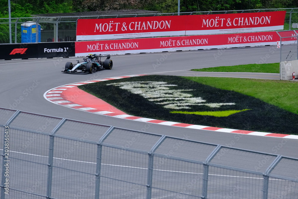Obraz premium May 25, 2026, Montreal, Canada, Mercedes F1 car driven by Antonelli and Russell during Formula 1 action. g.
