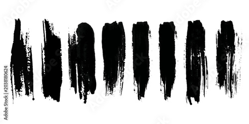 Quadro em tela A collection of bold, black brush strokes with varying thickness and texture creates an artistic and expressive abstract pattern