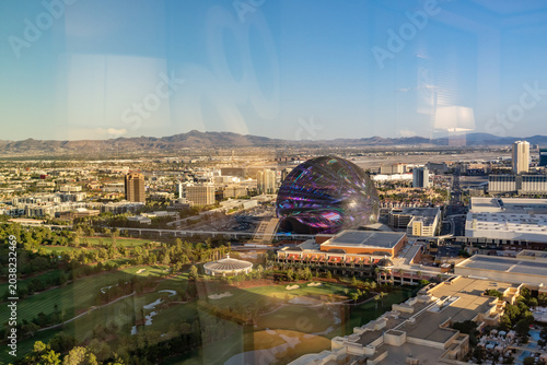 Canvas Print Sphere、Wynn Golf Club、Harry Reid International Airport