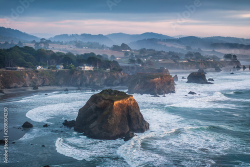Photos Aerial view of the natural scenery of the Pacific coastline of Fort Bragg, California, USA