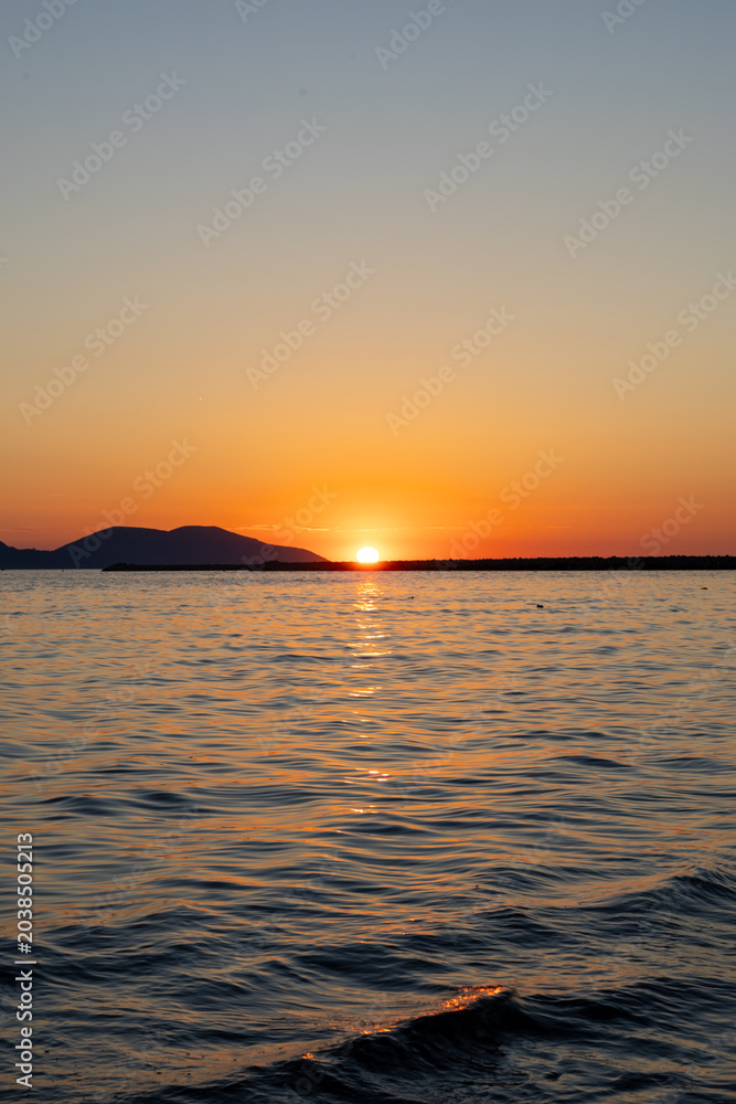 Obraz premium sunset over the sea