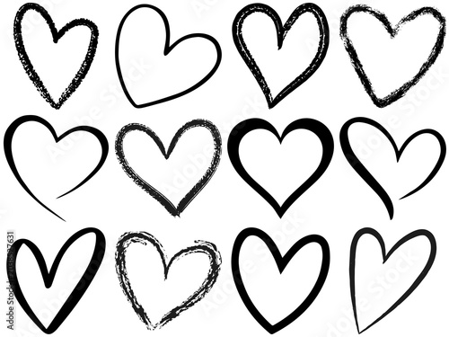 Fotografie collection of hand-drawn outline heart shapes with a rustic, chalky texture, perfect for artistic designs