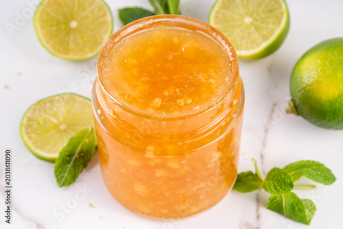 Tableau sur toile Homemade Sweet and Sour Lime Jam Marmalade, golden citrus marmalade preserves wi