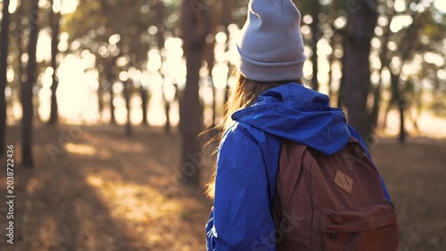 Tableau sur toile hipster hiker in the forest park