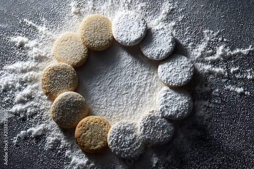 iced sugar on cookies