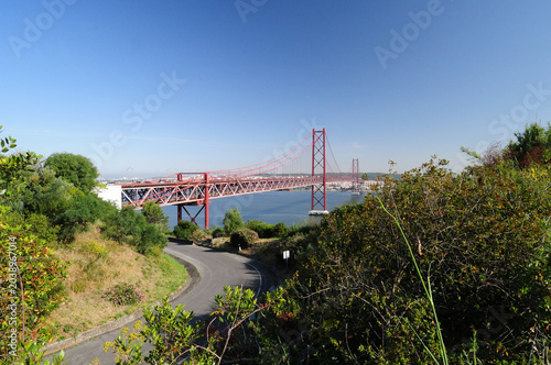 Slika na platnu suspension bridge, ponte 25 de abril, lisbon