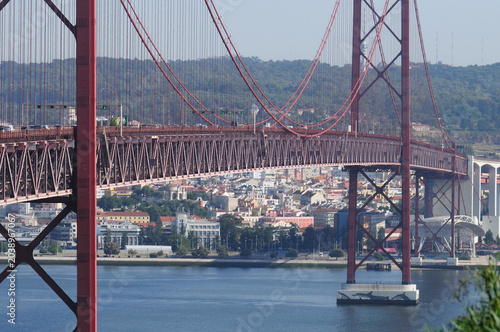 Schilderij op canvas suspension bridge, ponte 25 de abril, lisbon