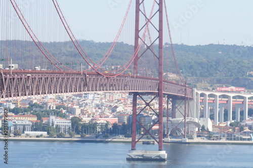 Photos suspension bridge, ponte 25 de abril, lisbon