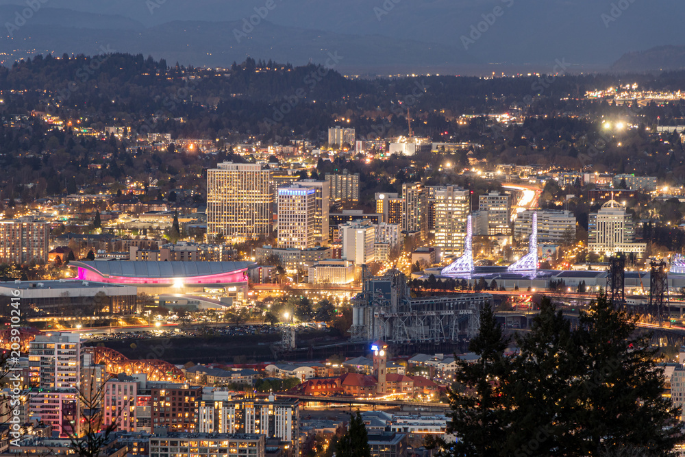 Fototapeta premium Aerial view of downtown Portland at night - Portland, Oregon, USA
