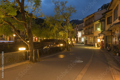 城崎温泉街の夕景