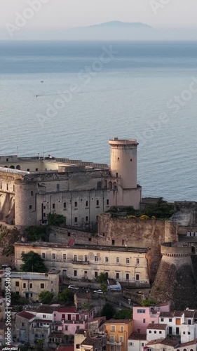 Gaeta Medievale, l'antico centro storico che affaccia sul golfo. Lazio, Italia.
Vista aerea di Gaeta, località turistica Italiana. Risoluzione 4k. 
