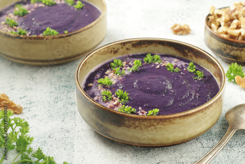 Cuadro en lienzo Red cabbage cream soup - traditional dish of Norwegian cuisine