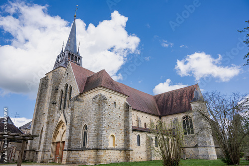 Fotografi Villeneuve-l'Archevêque is a French commune located in the Yonne department, in the Burgundy-Franche-Comté region